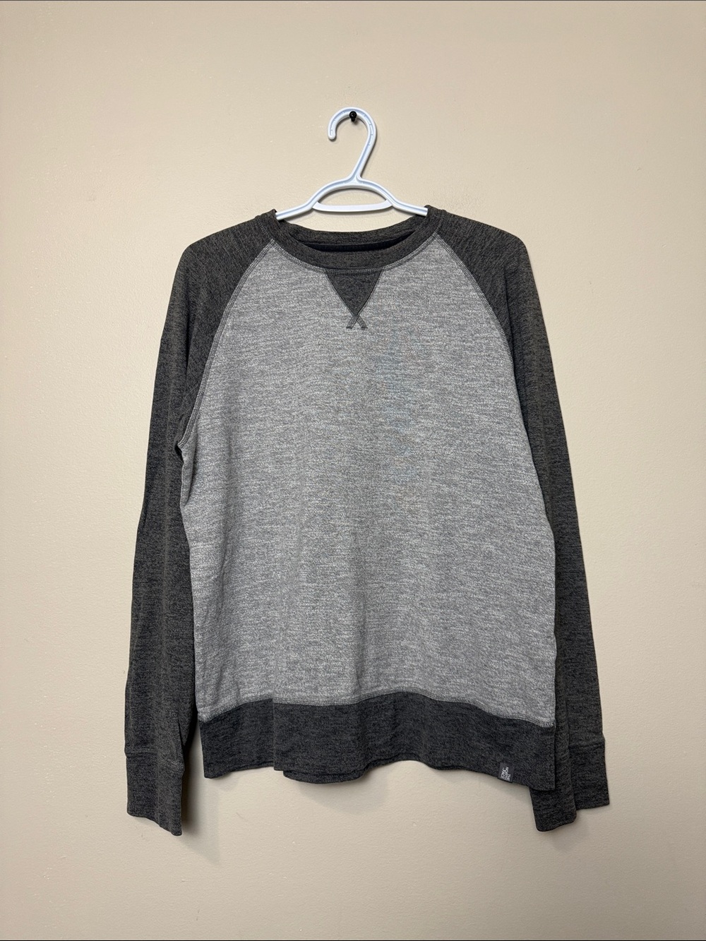 The North Face Men's Two-Tone Grey Crewneck Sweatshirt size M